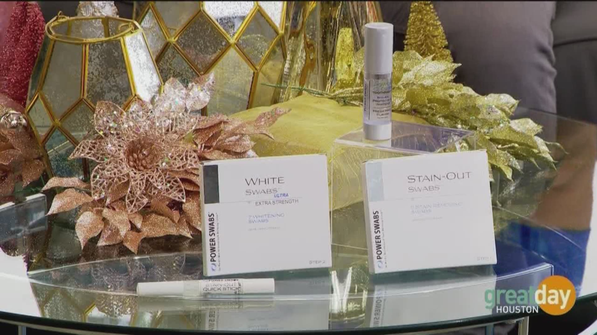 Lifestyle Expert Scott DeFalco demonstrates how Power Swabs can give you whiter teeth in minutes.