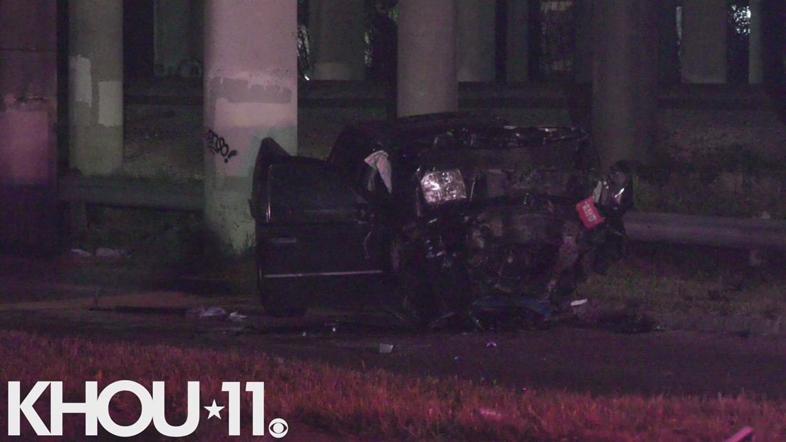 Raw video: Possible fatal crash on North Freeway near 610 | khou.com