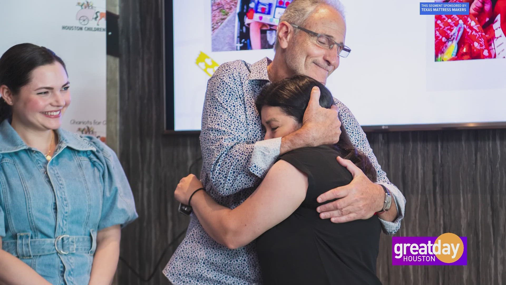 Sponsored Texas Mattress Makers makes a kingsized donation to