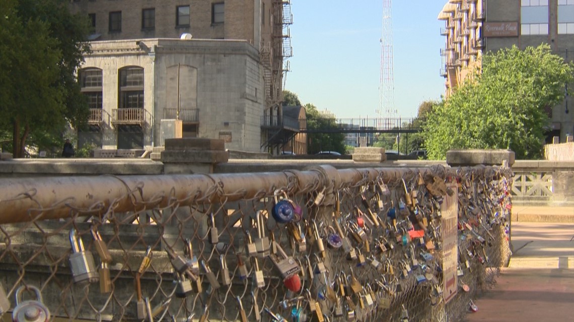 ‘Love Lock Bridge’ finds new home in Alamo City