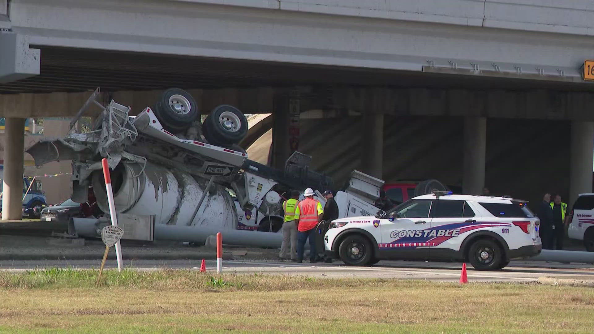 1 dead, 1 critically hurt when cement truck goes over side of Beltway 8 ...
