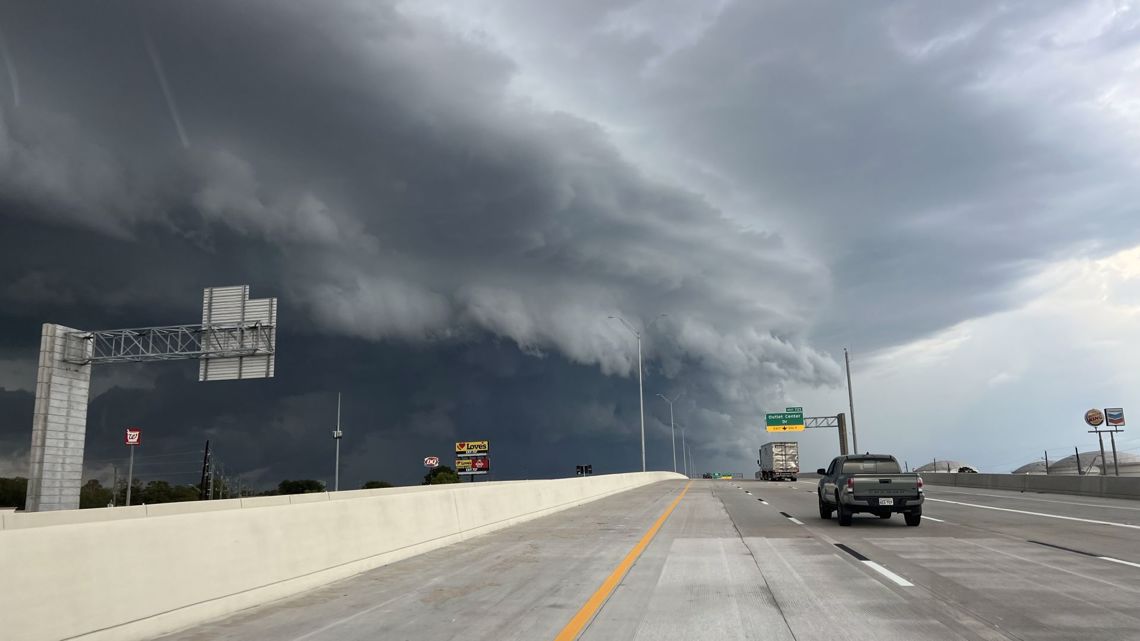 Rain providing relief to Texas firefighters fighting wildfires - Vimarsana News