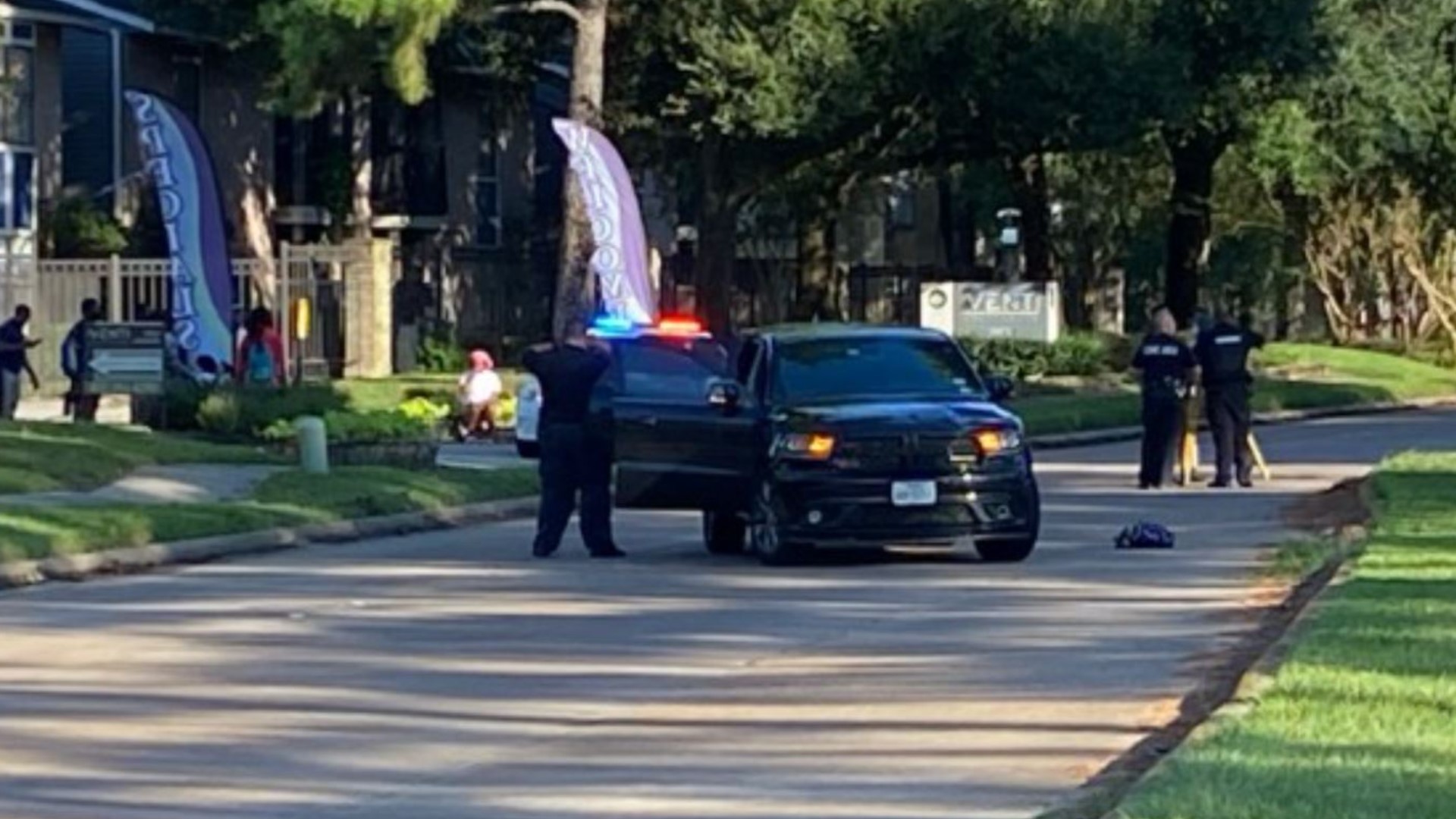 Ella Boulevard closed early Thursday after child is hit by SUV | khou.com