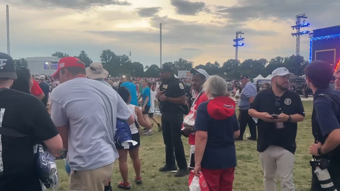 Evacuazione del National Mall per maltempo prima del Salute to America