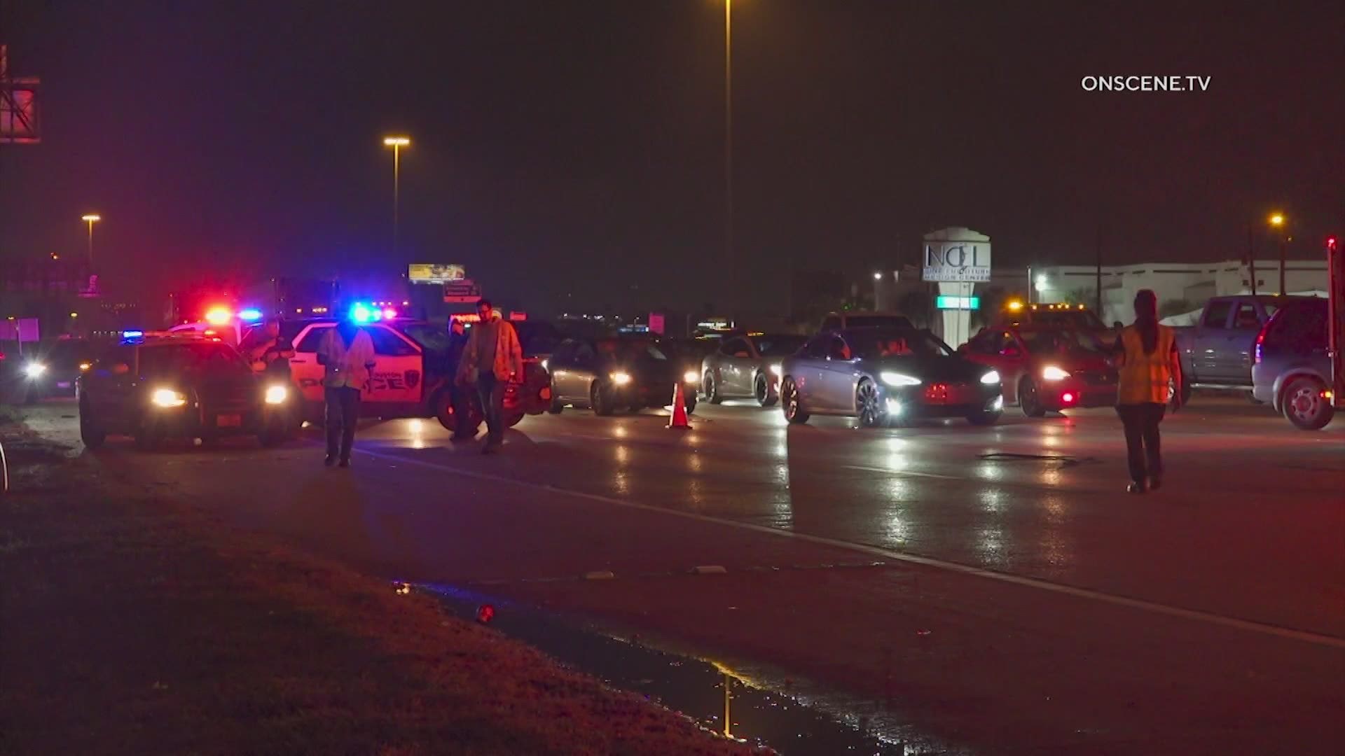 Man attempting to cross Southwest Freeway hit, killed by vehicle | khou.com