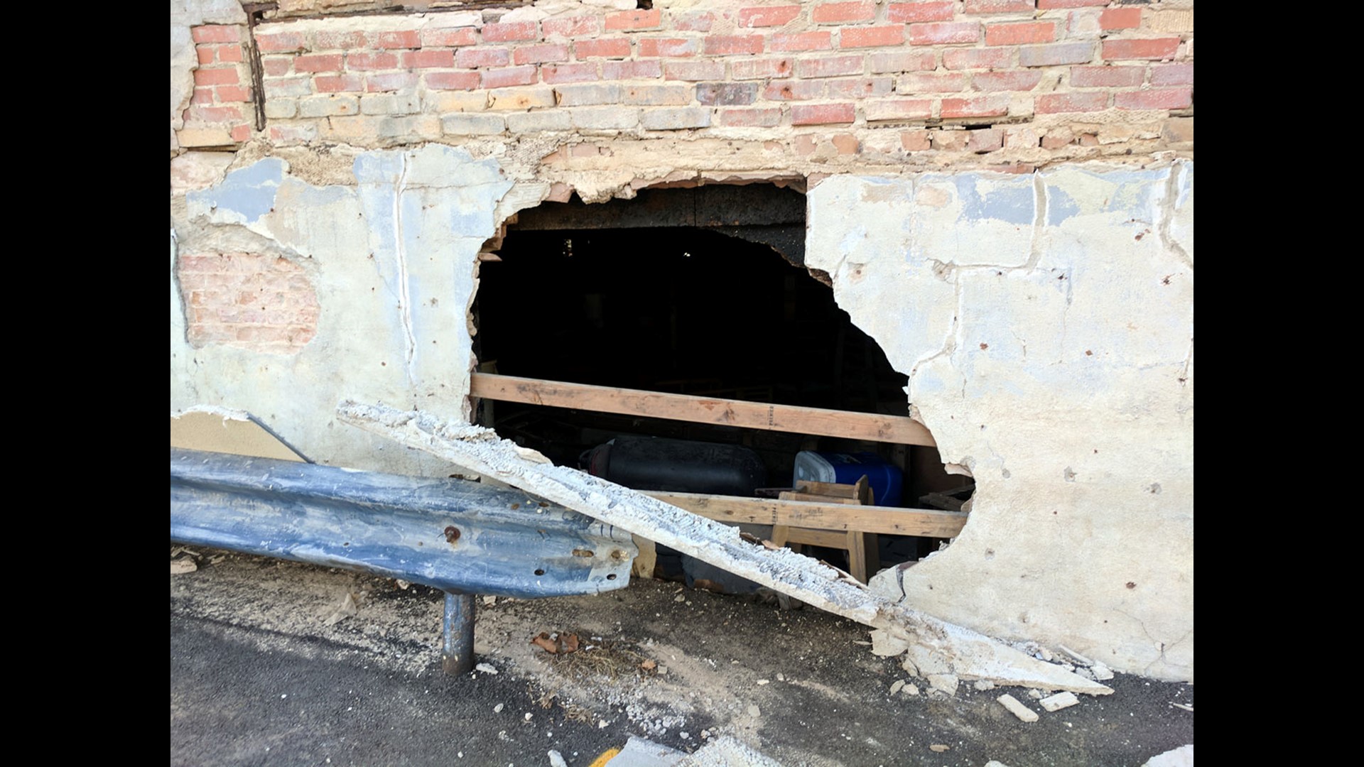 Spaghetti Factory Explosion Photos: What it's like at the downtown Spaghetti Warehouse since Harvey ...
