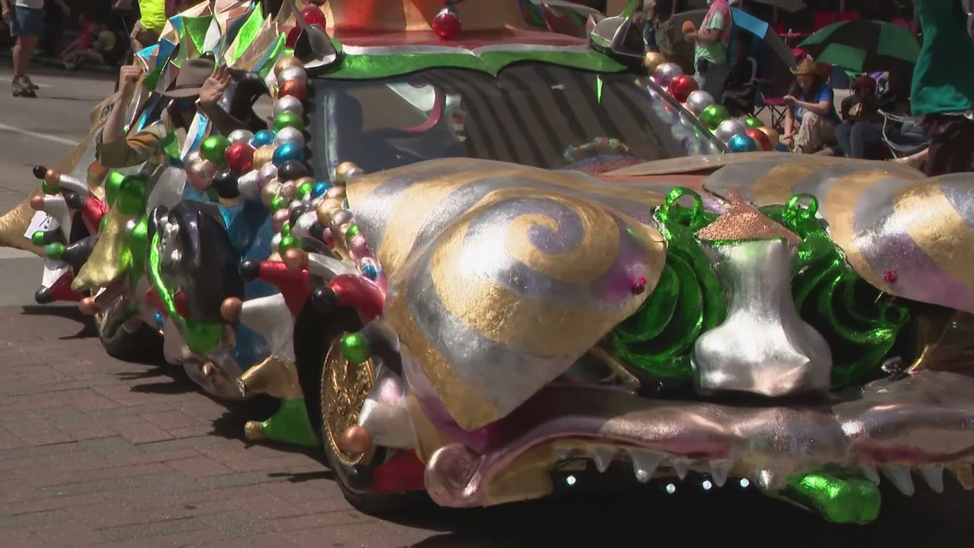 It was a perfect Saturday's for an Art Car Parade. Sunday wraps up several days of art car run with the art car awards.