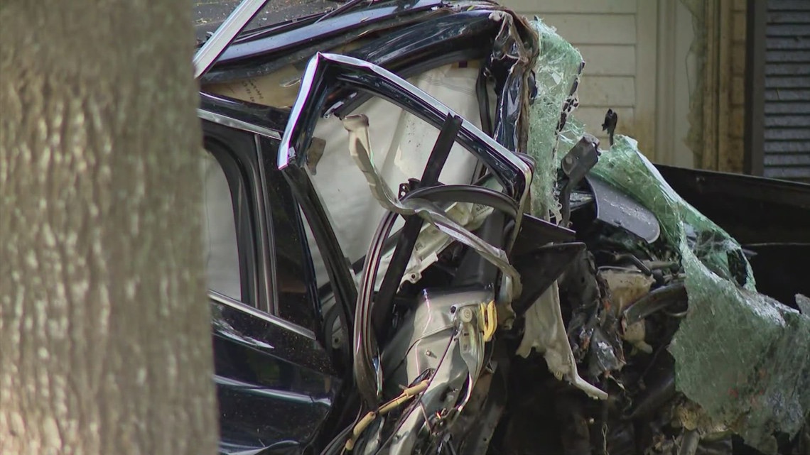 Woman dies after crashing SUV into west Houston home | khou.com