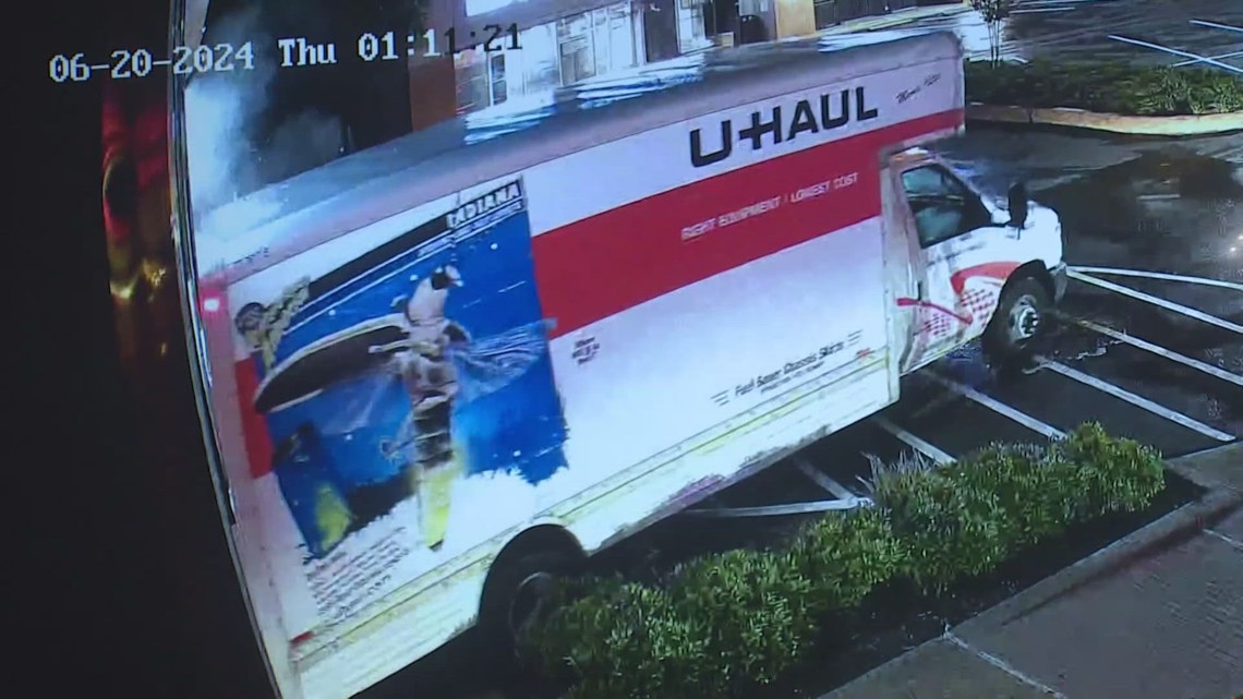 Caught on camera: Burglary suspects use U-Haul to break into Galleria-area jewelry store