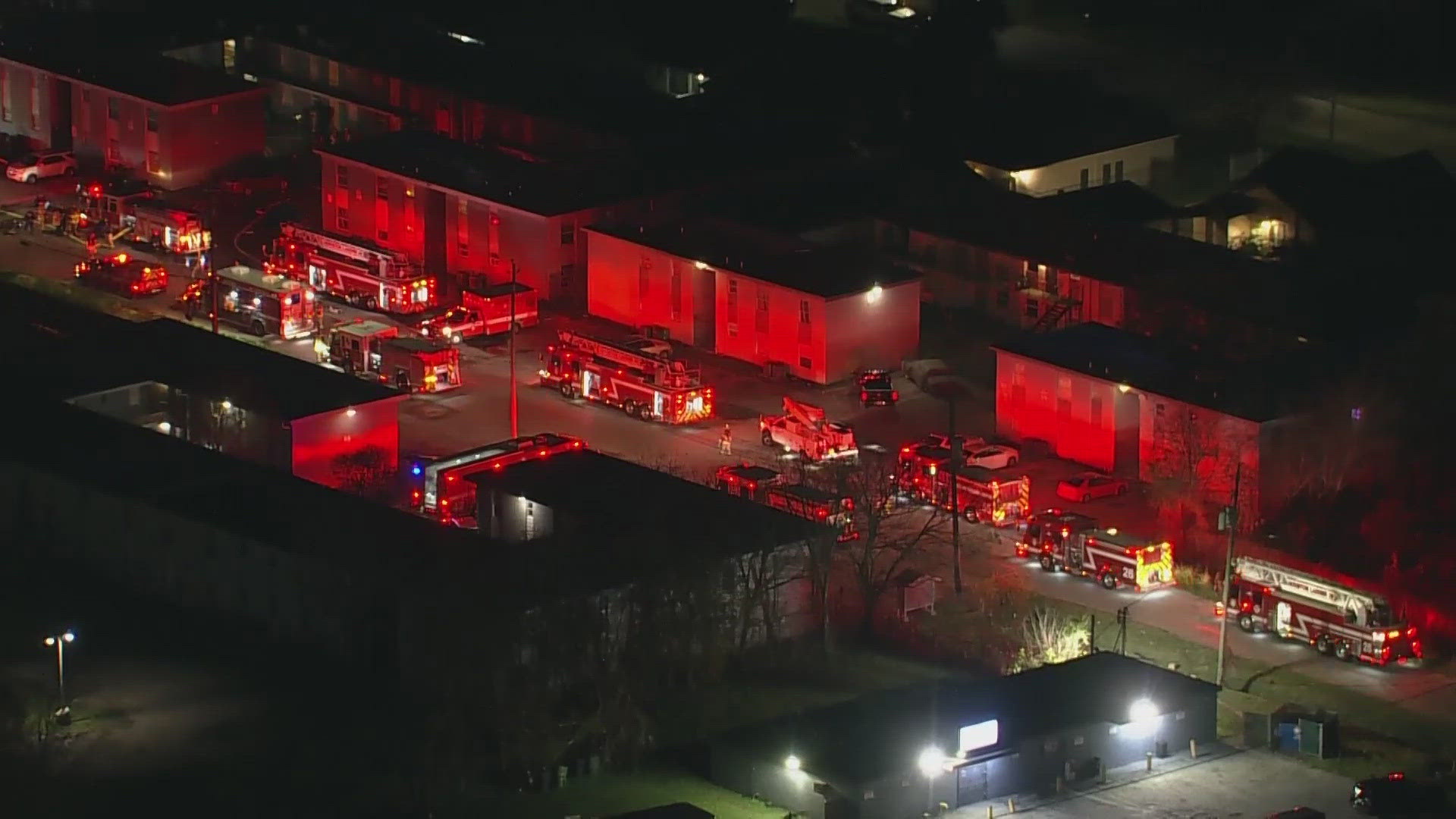 HFD responds to apartment fire in southeast Houston | khou.com