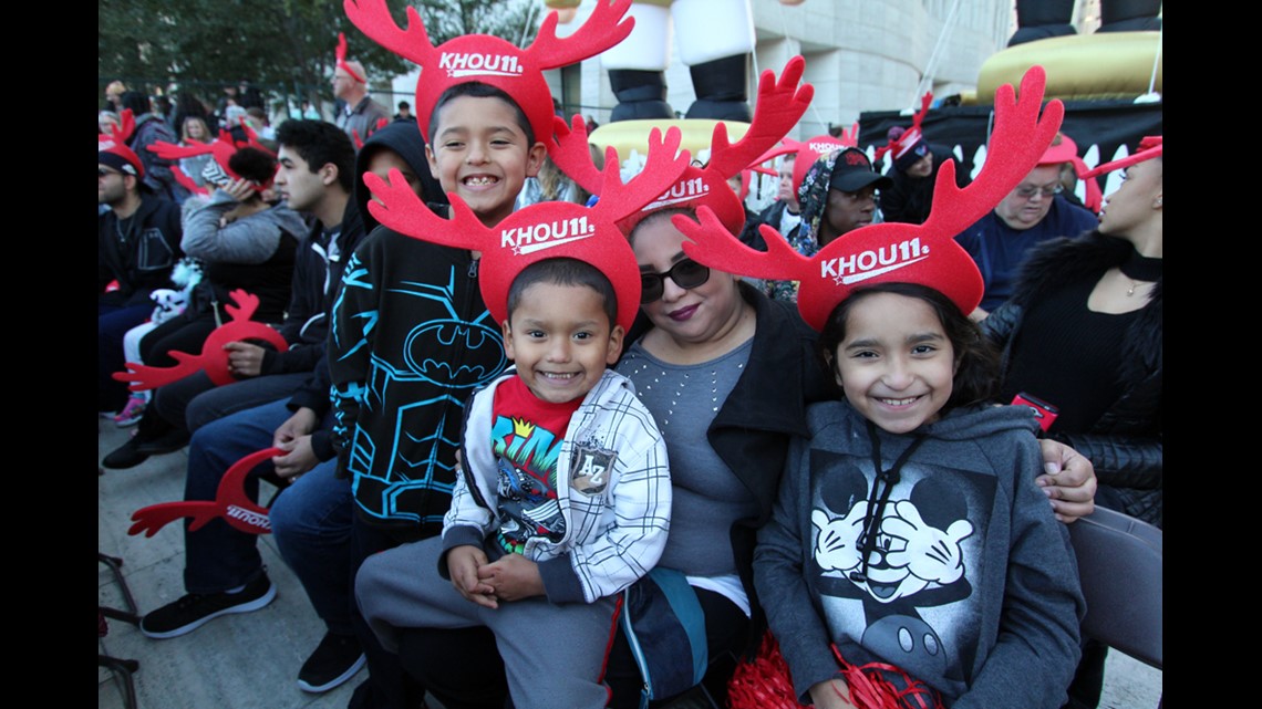 Thanksgiving Parade Photos: Fans, Floats And Balloons | Khou.com