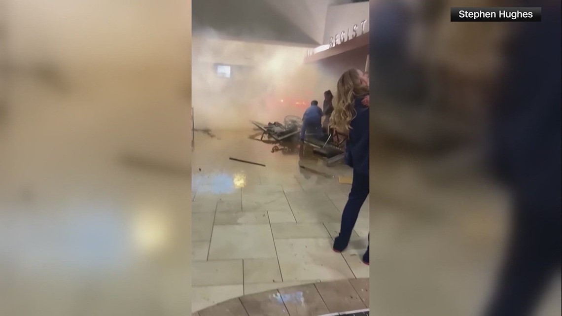 1 dead, 5 injured after car crashes into ER in Austin | khou.com