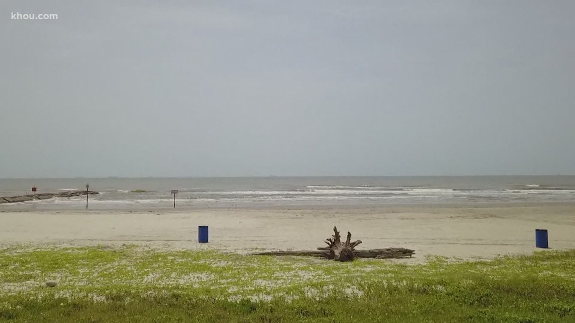 July 4 weekend beach closure impacts Galveston businesses