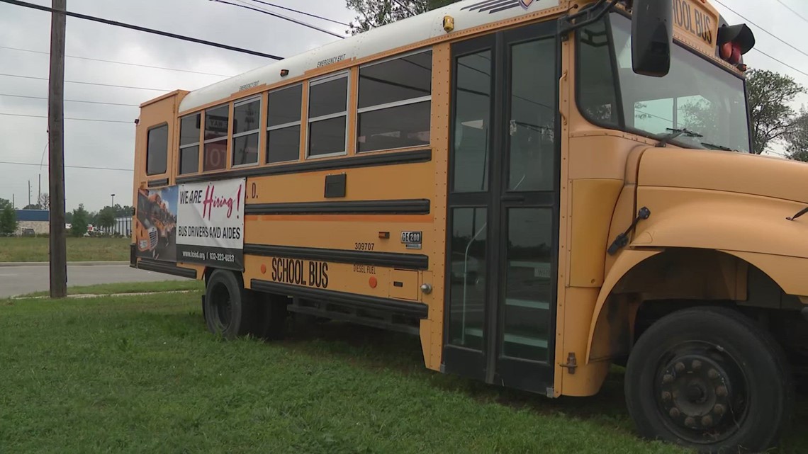 Fulshear HS father says bus drops his daughter off hours late - Vimarsana News