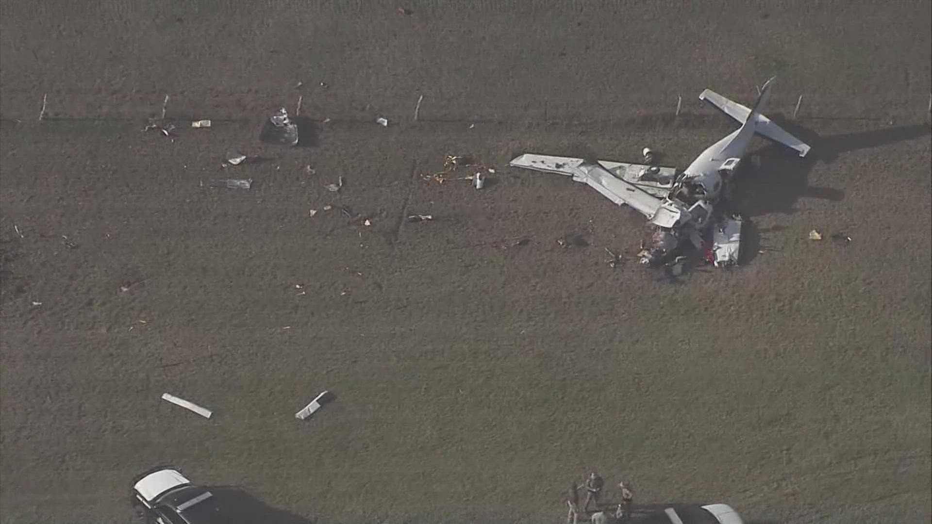 Four people killed in small plane crash near Yoakum Texas