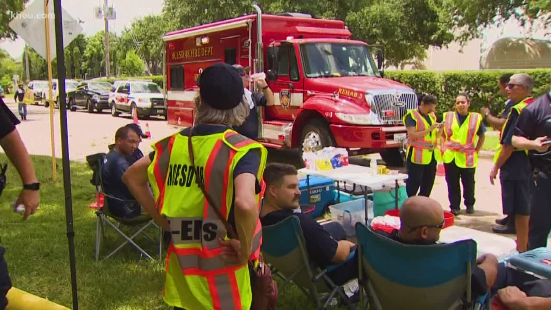 A group of volunteers are Standing For Houston and helping out local first responders by delivering food and drinks for them at fires and other emergency scenes.