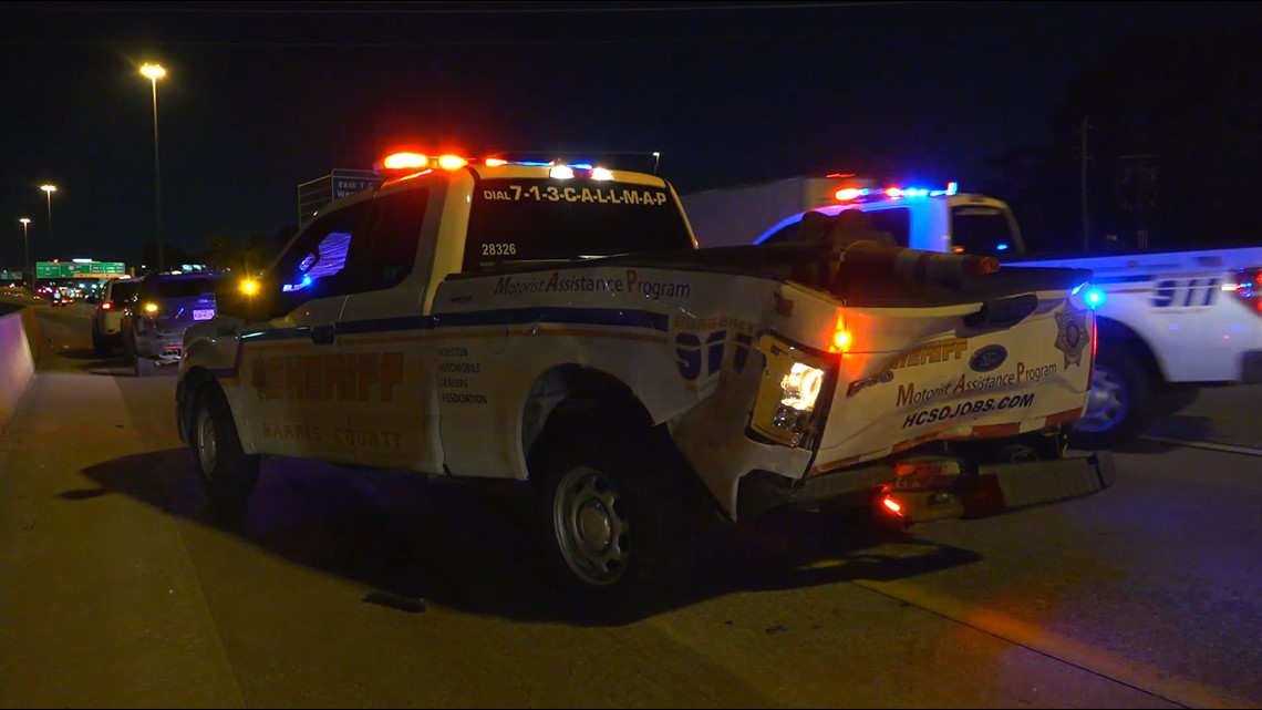 Harris County Sheriff's deputy injured in crash on North Loop | khou.com