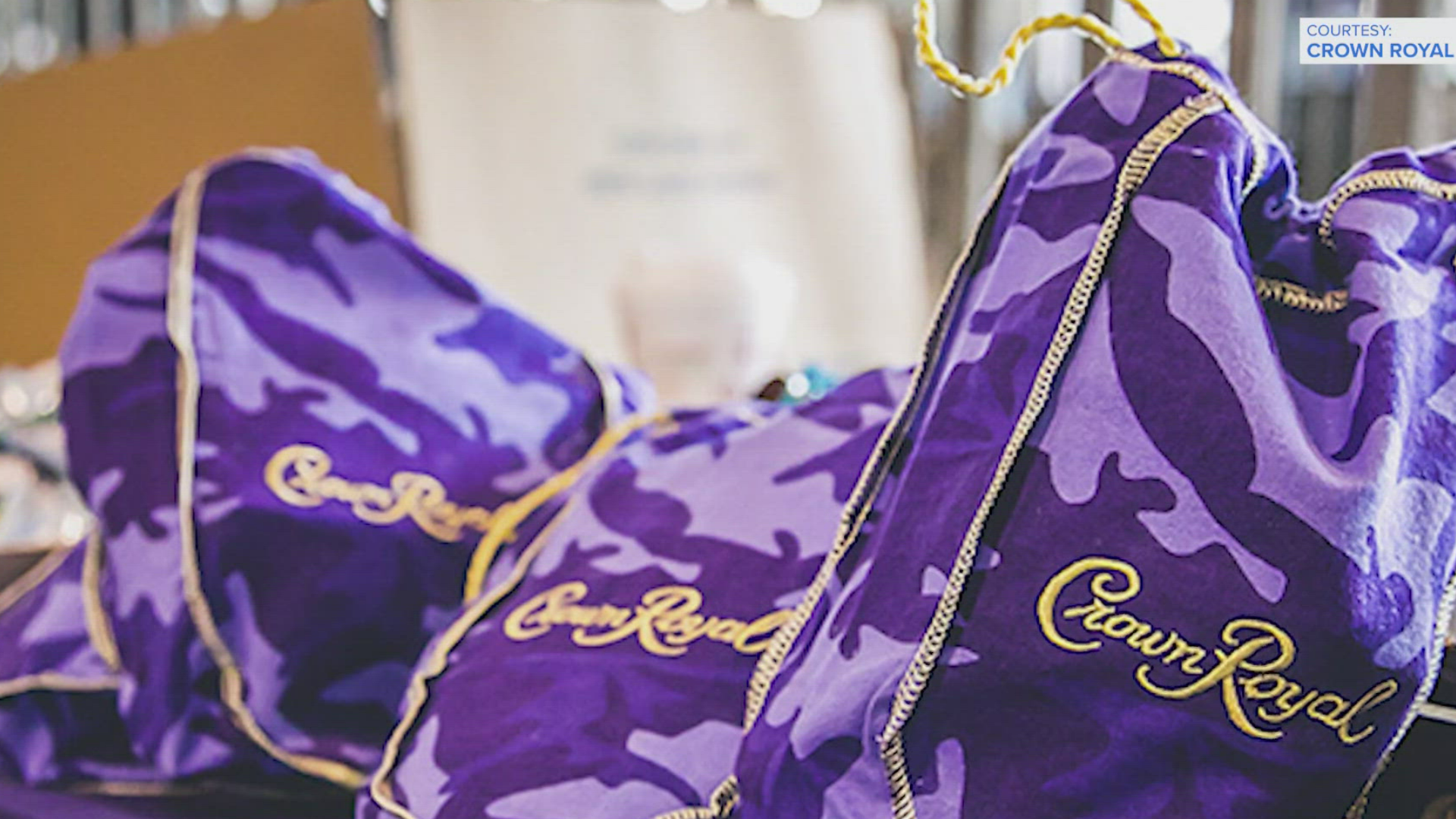 Buy Pure Darjeeling Tea - Royal Brocade Cloth Bag – Golden Tips