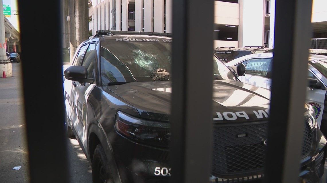 HPD: Several patrol cars had windshields smashed near GRB - Vimarsana News