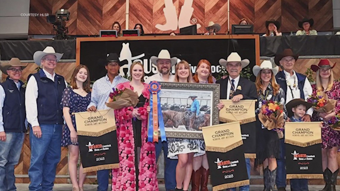 Teen breaks her own record at Houston rodeo art auction