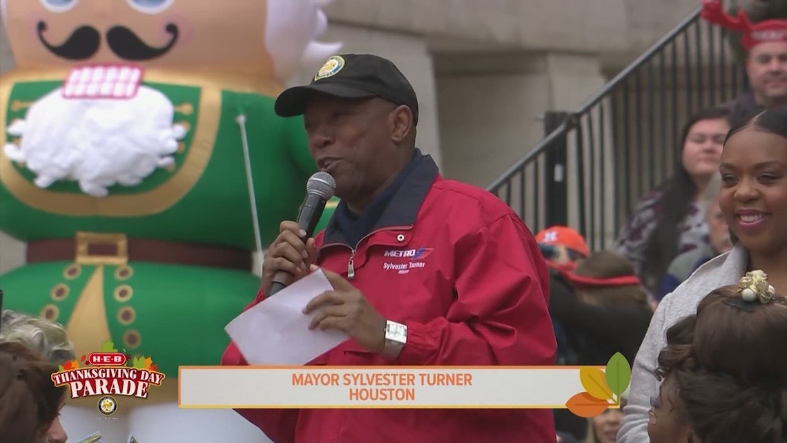 'I'm grateful for that' | Sylvester Turner serving as Houston's H-E-B Thanksgiving Parade grand marshal in last year as mayor