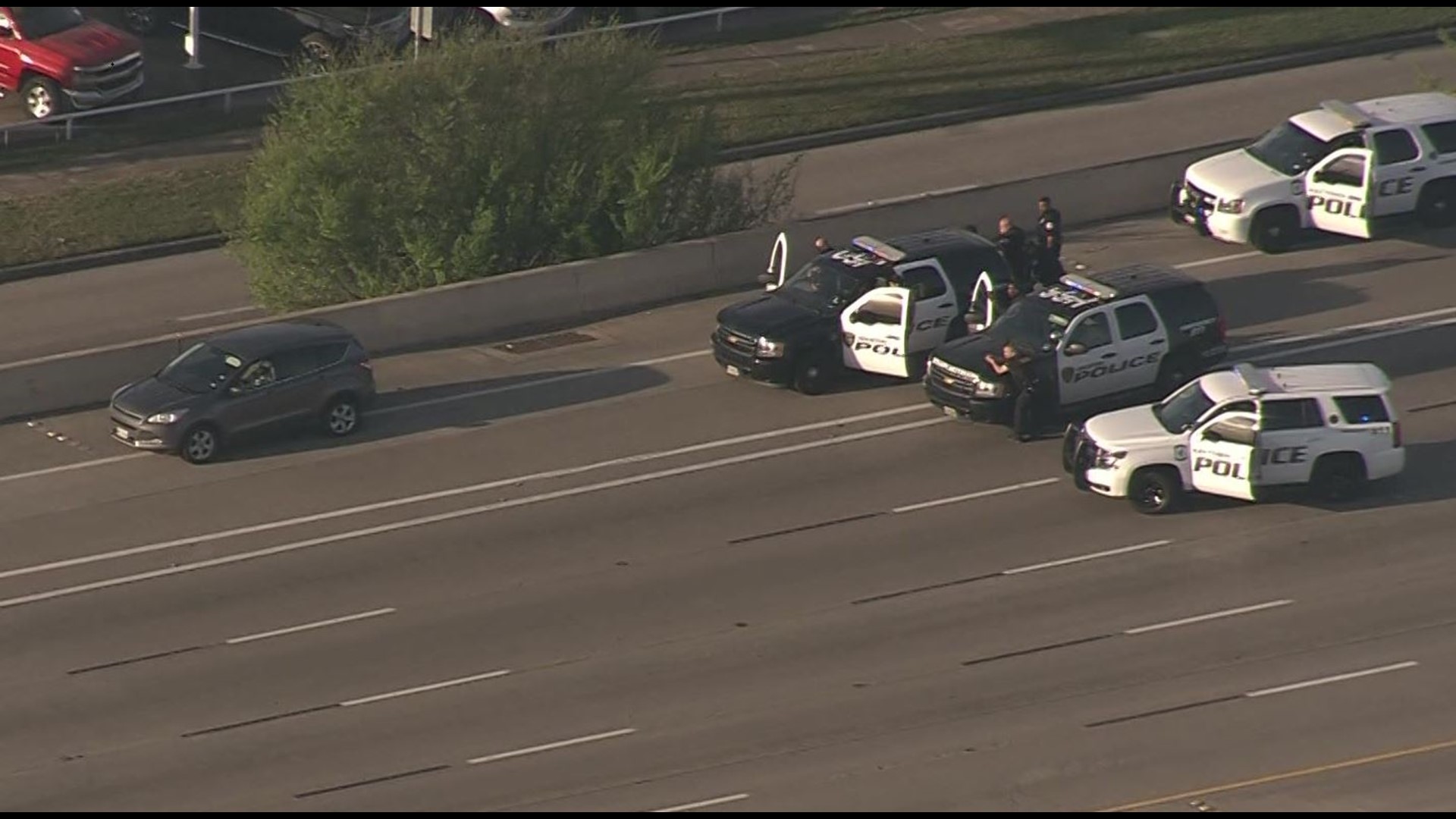 Assault Suspect Leads Police On Bizarre Slow-speed Chase | Khou.com