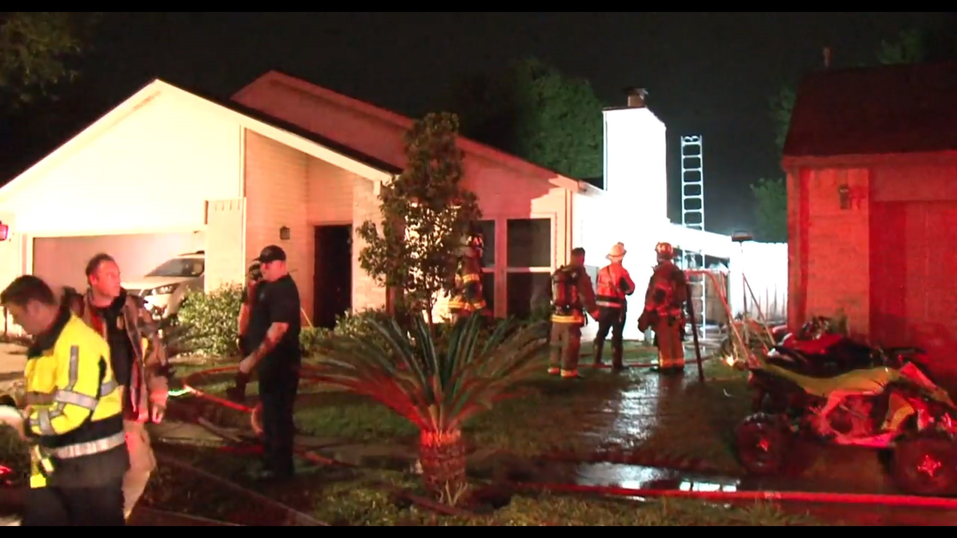 Lightning strike likely to blame for house fire in NW Houston | khou.com