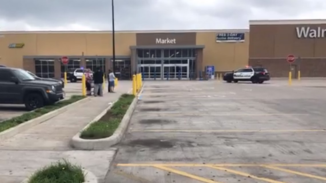 HPD: 3 masked suspects rob Walmart in W. Houston | khou.com