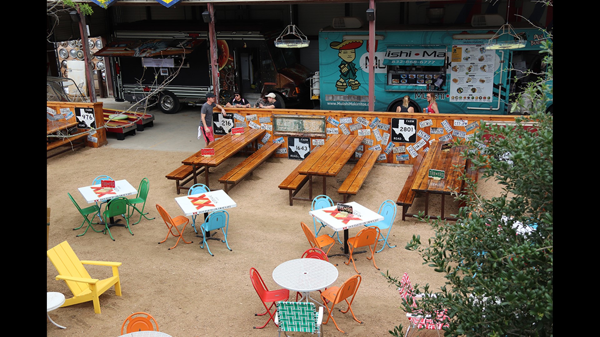 Fun, funky Truck Yard opens near downtown | khou.com