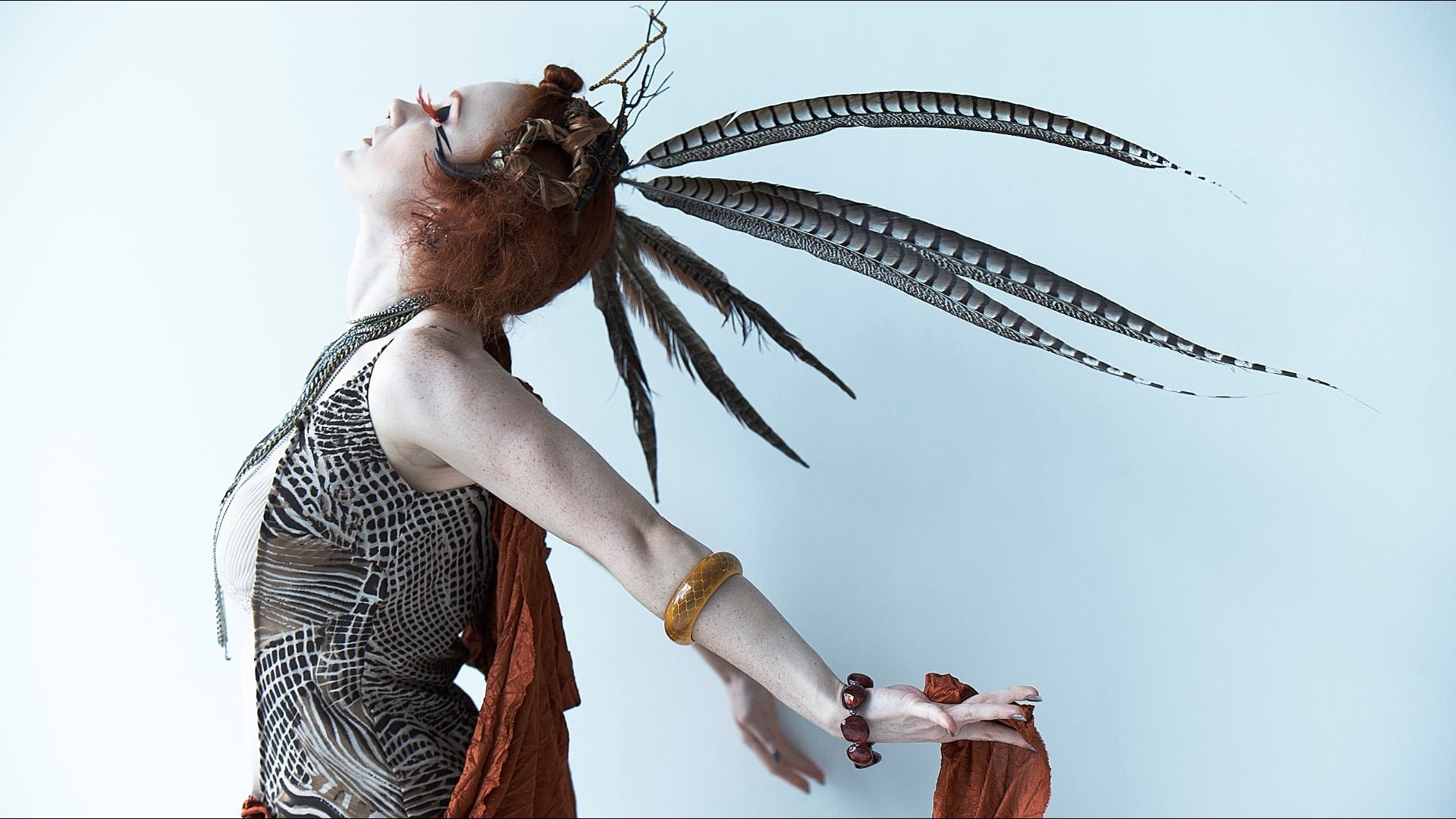 Houston area millinery creates oneofakind Fascinator hats