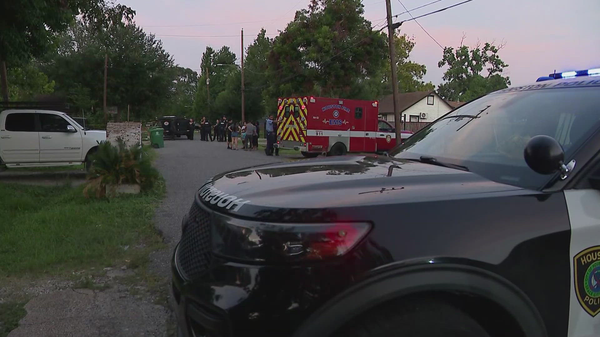 Breaking Houston news: Toddler dies after being hit by vehicle | khou.com
