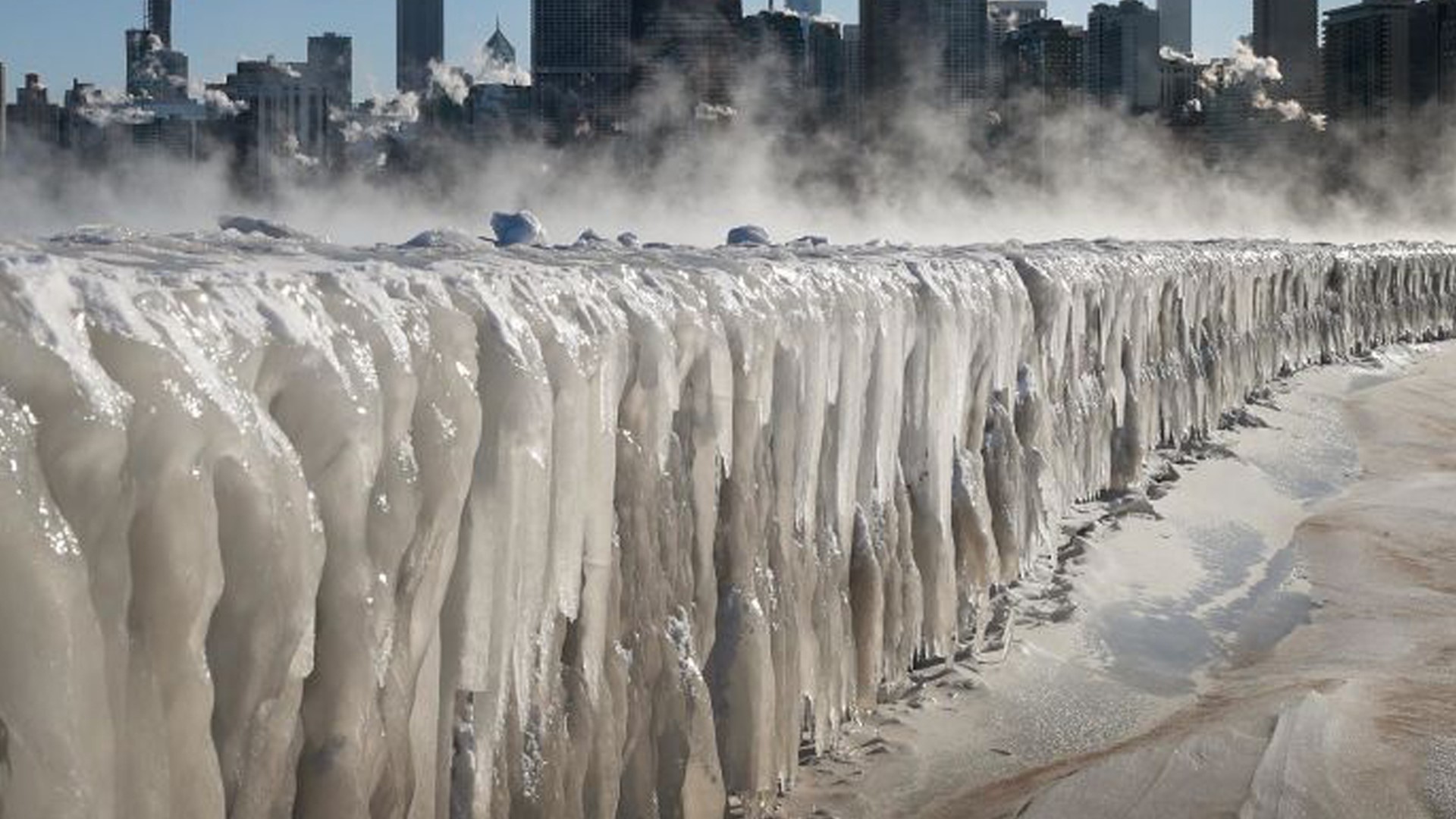 Who is Candice Payne? Chicago woman rented hotel rooms for the homeless during deep freeze