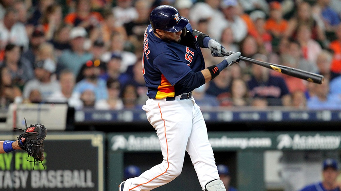 Alex Bregman shaved his mustache between at-bats because personal