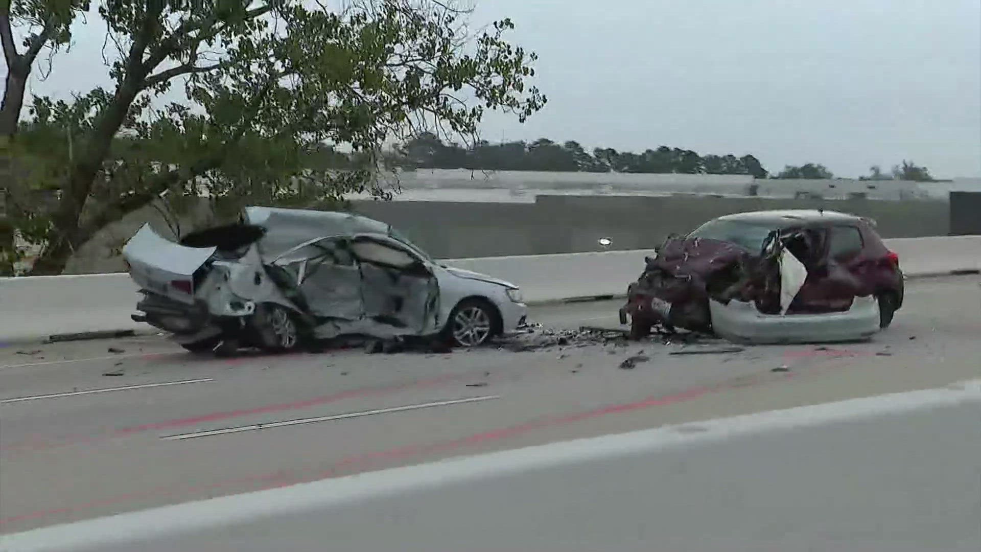 Chase in north Harris County ends in crash along Hardy Toll Road | khou.com