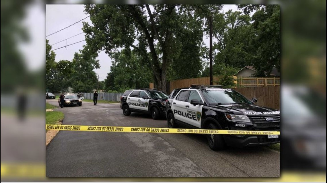 2-year-old child dies at hospital after accidental shooting in NW ...
