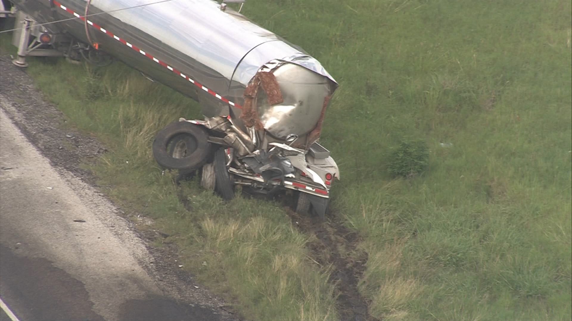 Fiery truck crash causes gridlock in Wharton County | khou.com