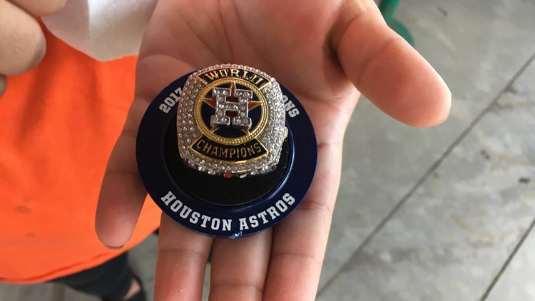 ASTROS FLASHBACK⚾Hoard Of The Rings: Houston Astros Fans' Love Affair With  Replica 2017 World Series Bling