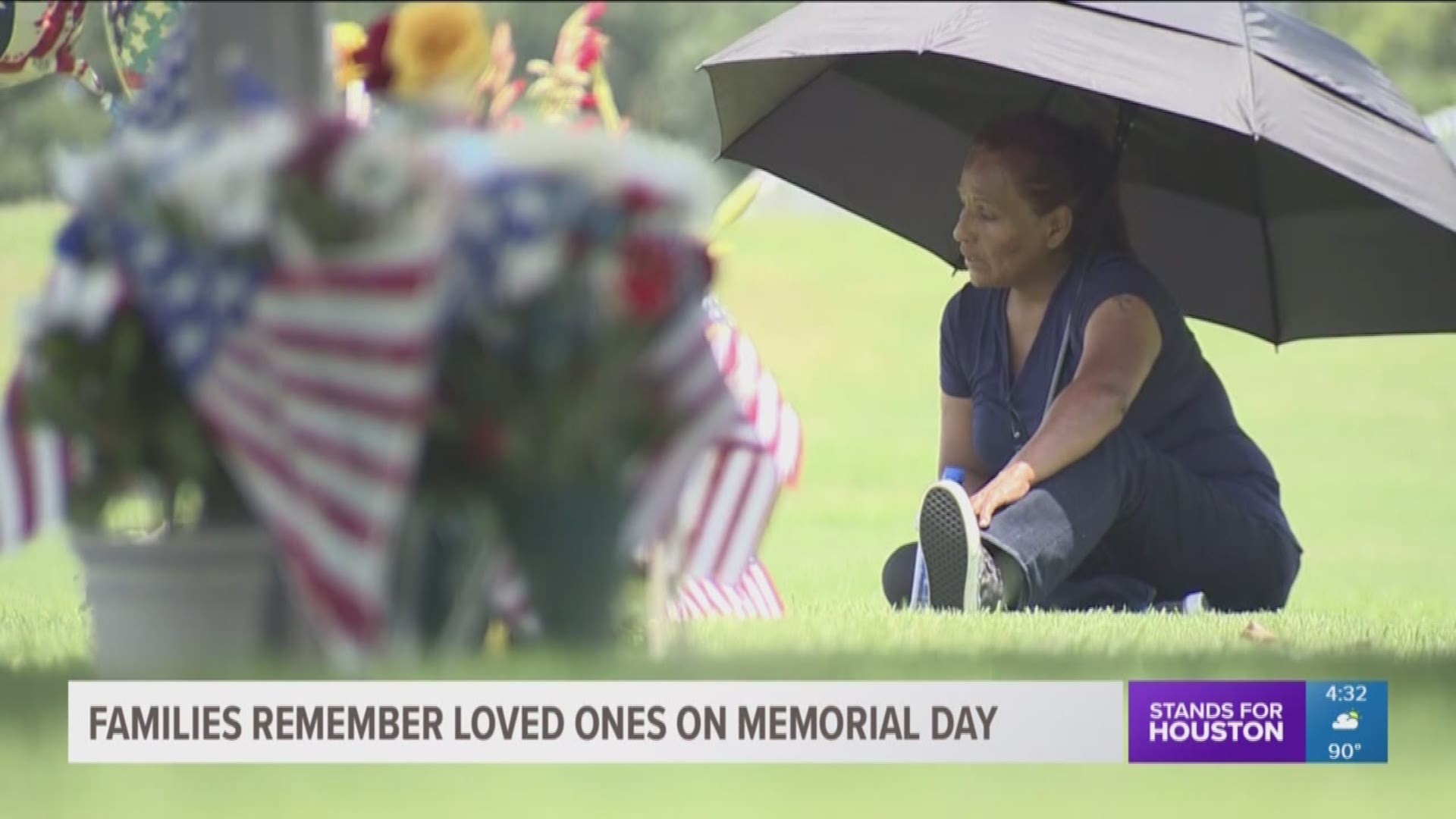 Families remember loved ones at Houston National Cemetery on Memorial