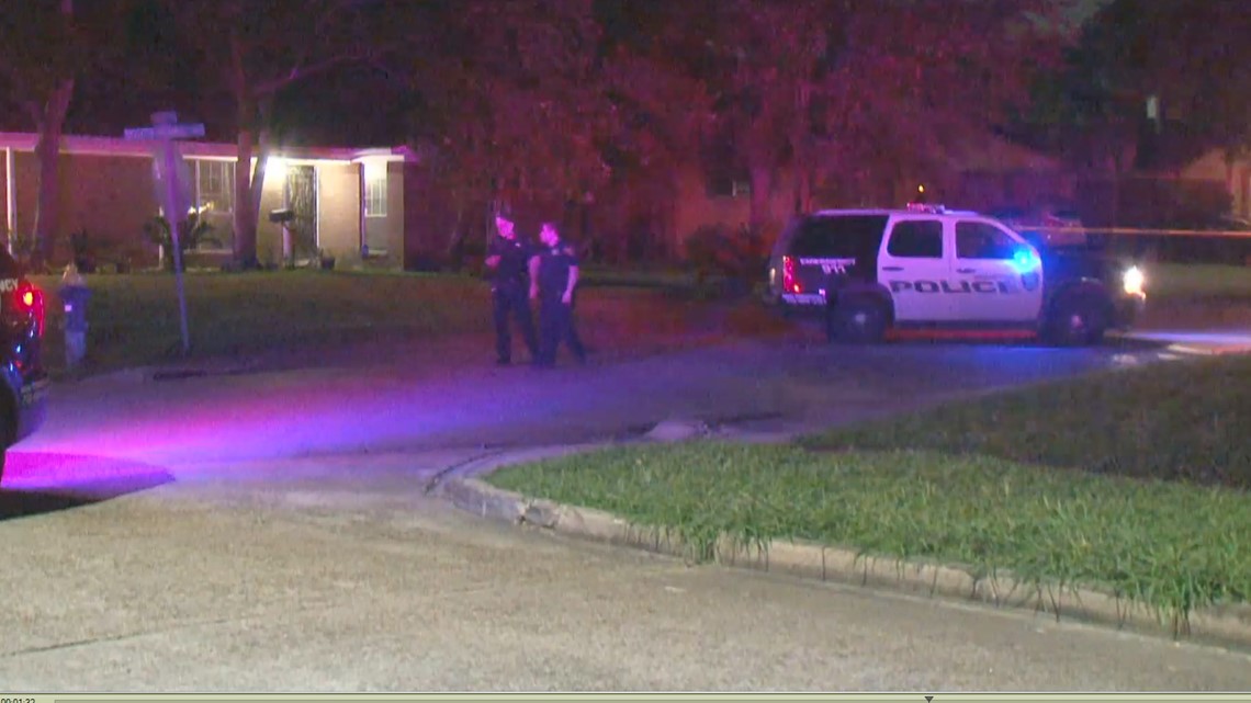 Husband shoots home invasion suspect holding wife at gunpoint | khou.com