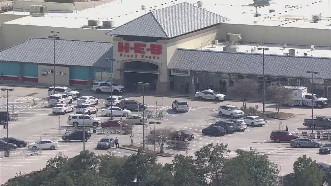 Witnesses report shots fired inside H-E-B in NW Harris County | khou.com