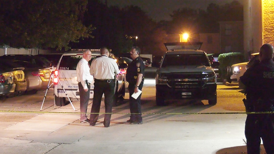 Young Man Fatally Shot In Cloverleaf East Of Houston