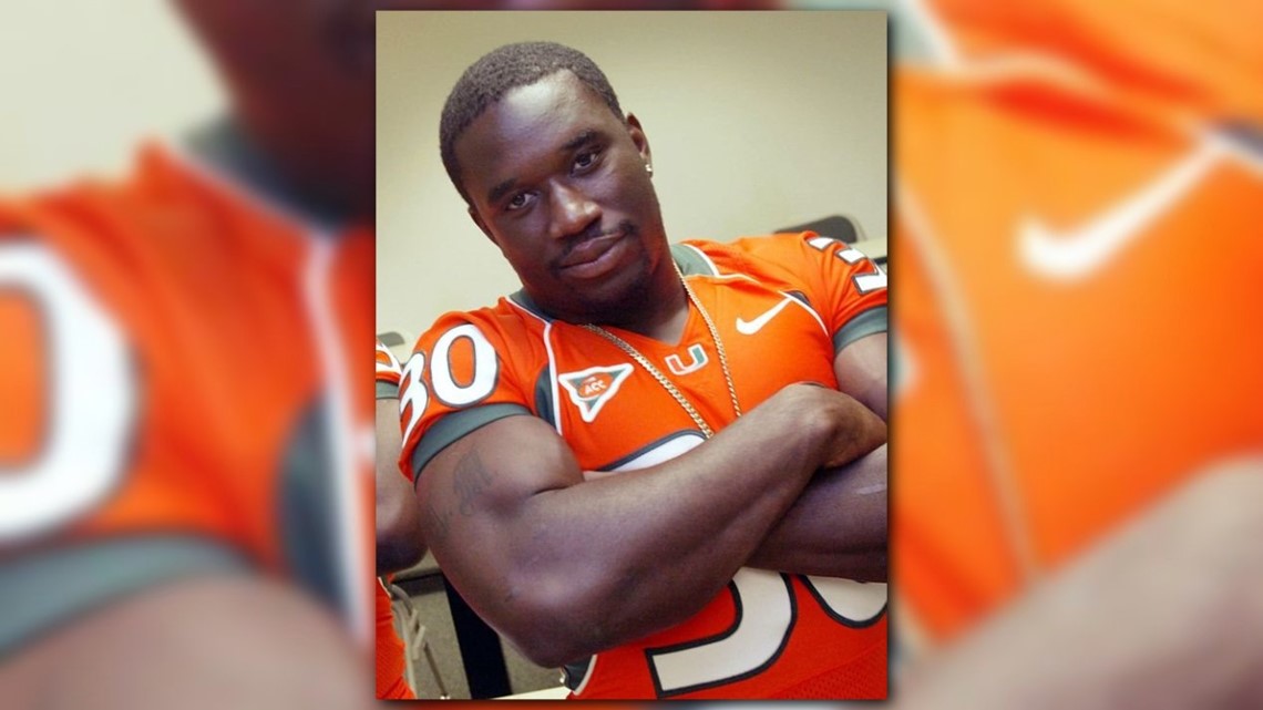 Former allconference running back Tyrone Moss dies at 33