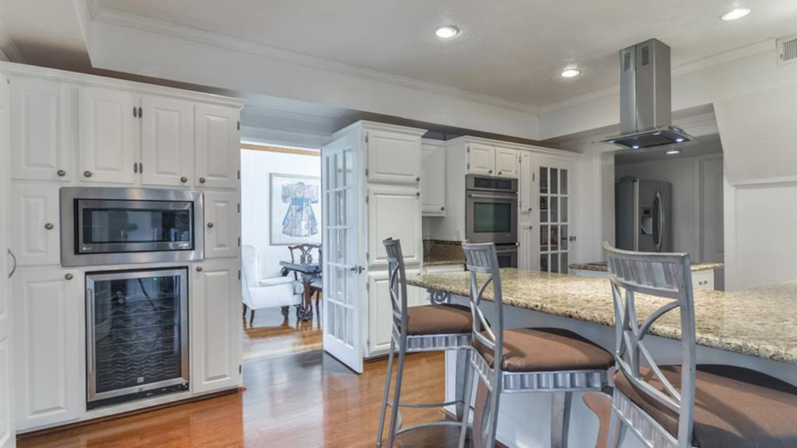 Beyonce's childhood home for sale in Houston | khou.com