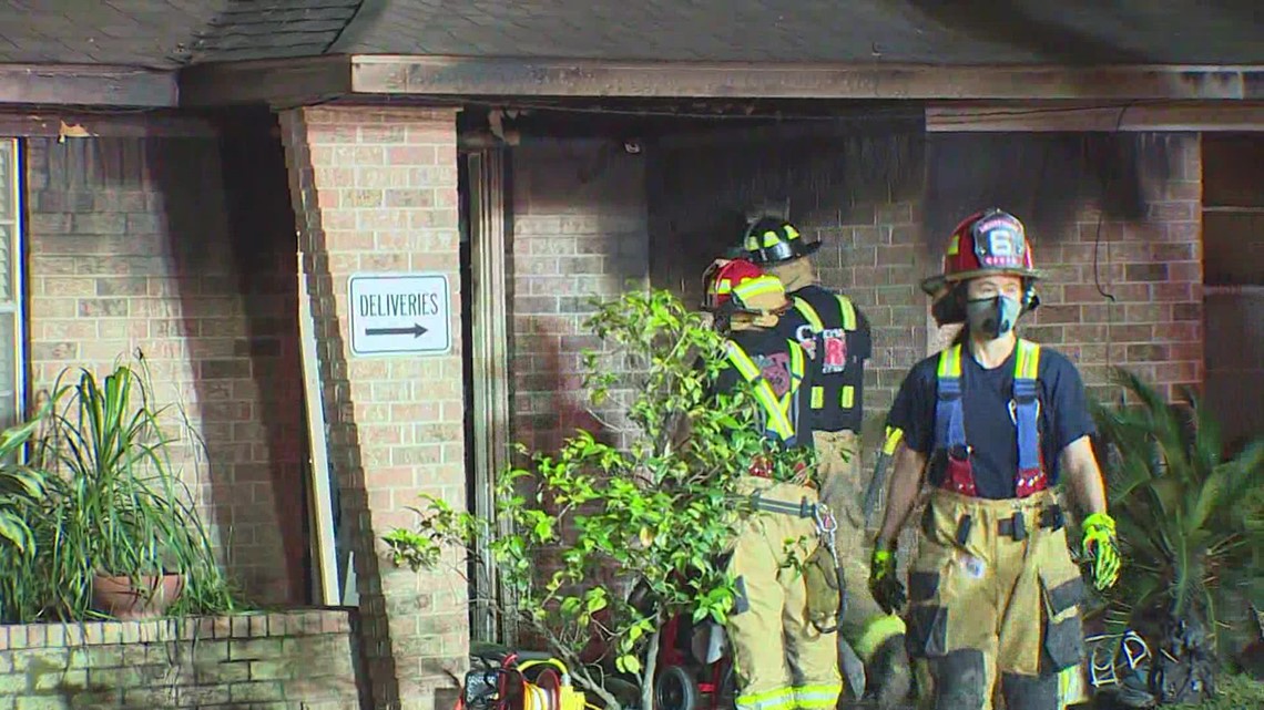 Wanita ditemukan tewas dalam kebakaran rumah di Donna Drive