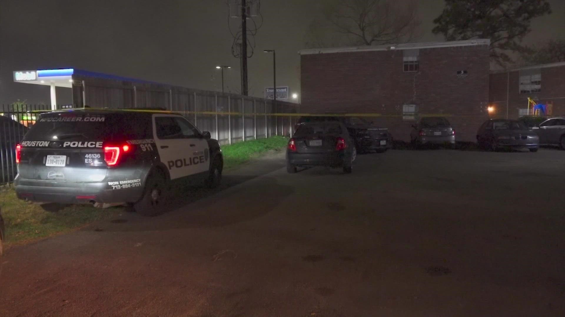 HPD: Man killed during possible home invasion in SE Houston | khou.com