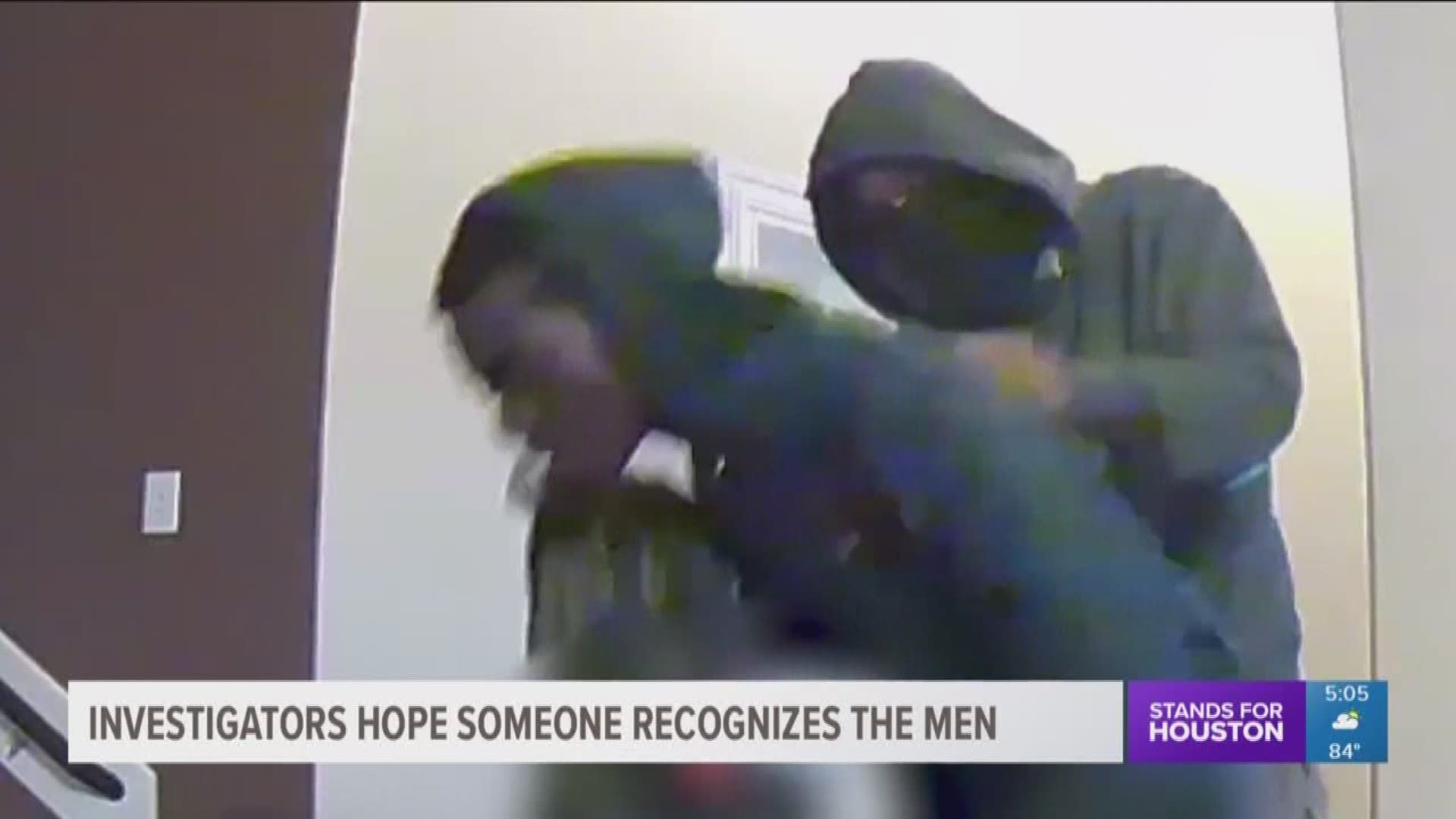 Video shows armed men robbing residents in E. Harris ...