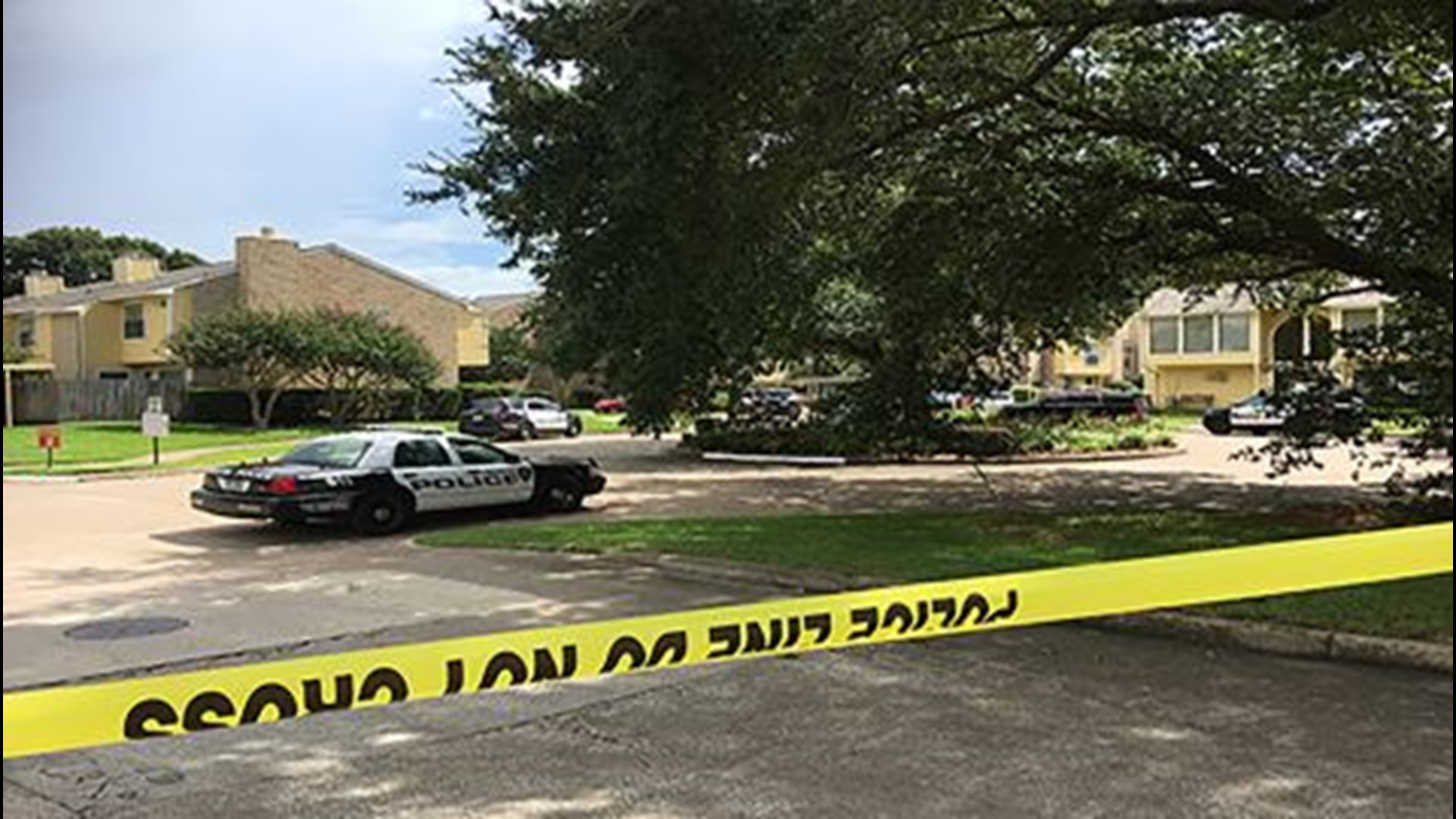 Armed suspect barricaded in SE home shot, killed by SWAT officer | khou.com