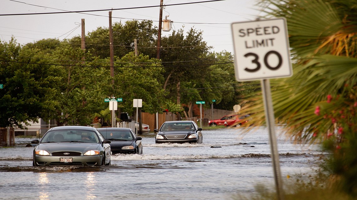 Houston has most waterlogged cars on road in country | khou.com