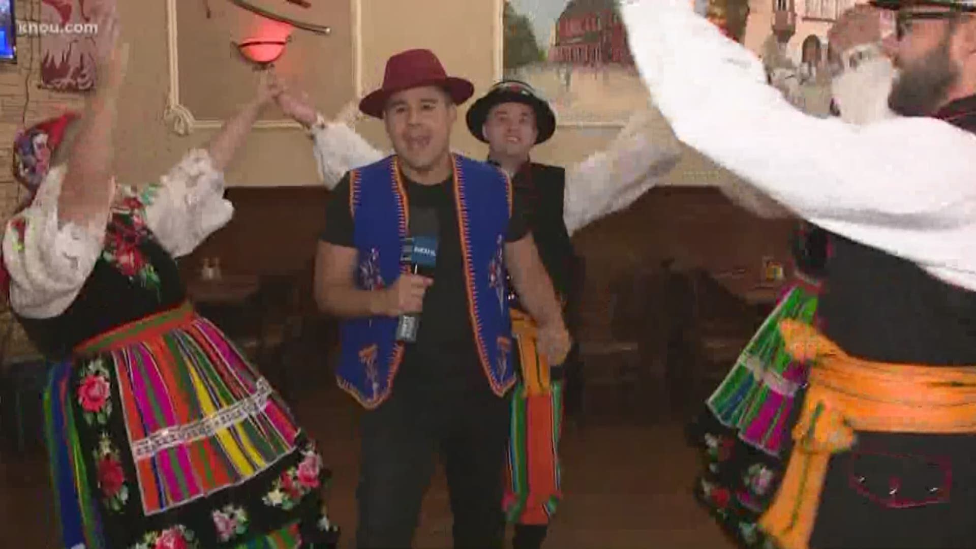 It's never too early to start planning your weekend! This year's Houston Polish Harvest Festival kicks off Friday! Our Ruben Galvan is live at Polonia restaurant in Spring Branch with a preview.