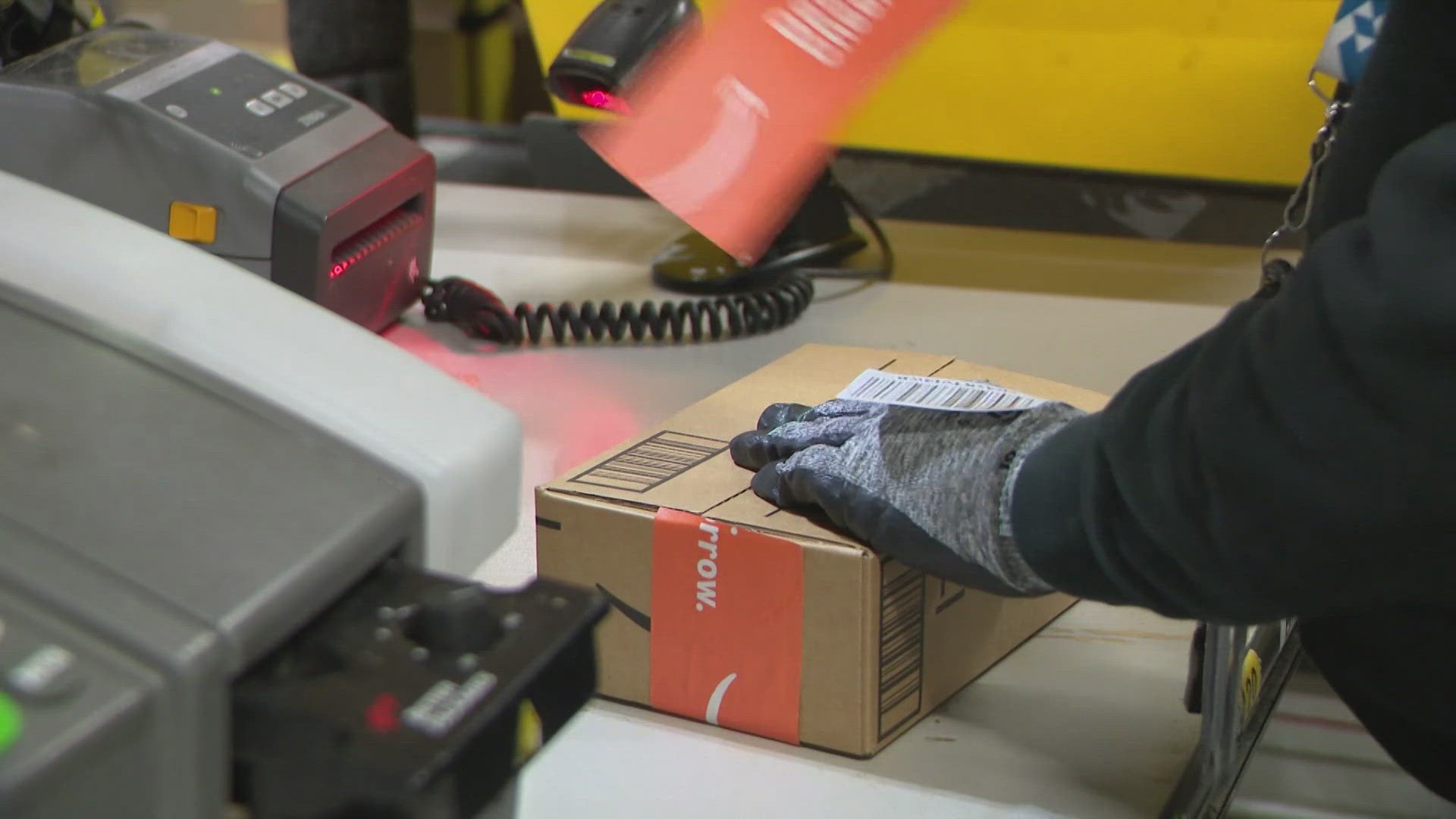 Cyber Monday | Amazon’s biggest day, seen from the inside | khou.com